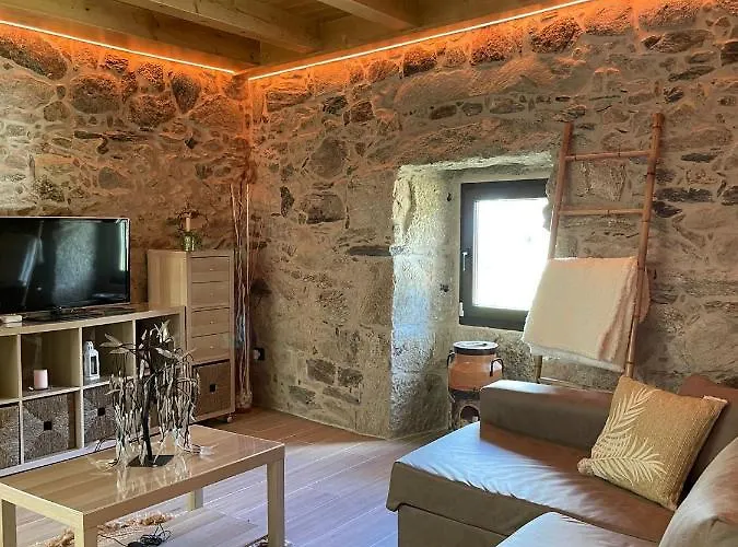 O Outeiro Da Tia Mucha