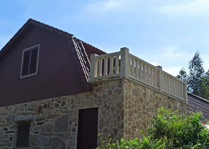 O Outeiro Da Tia Mucha *